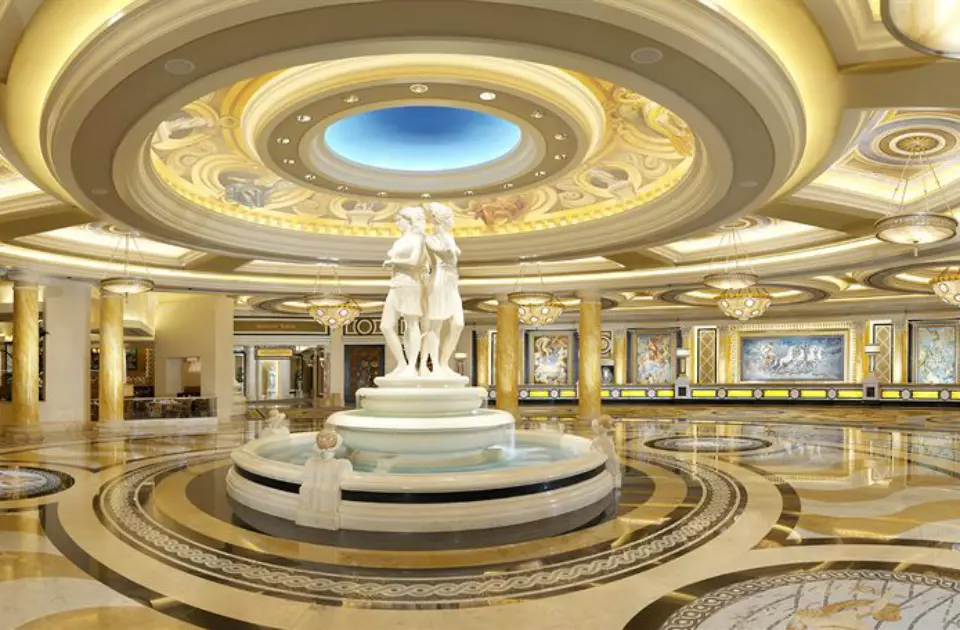 Caesars Introduces WeChat Pay-friendly Locations for Chinese Casino Customers