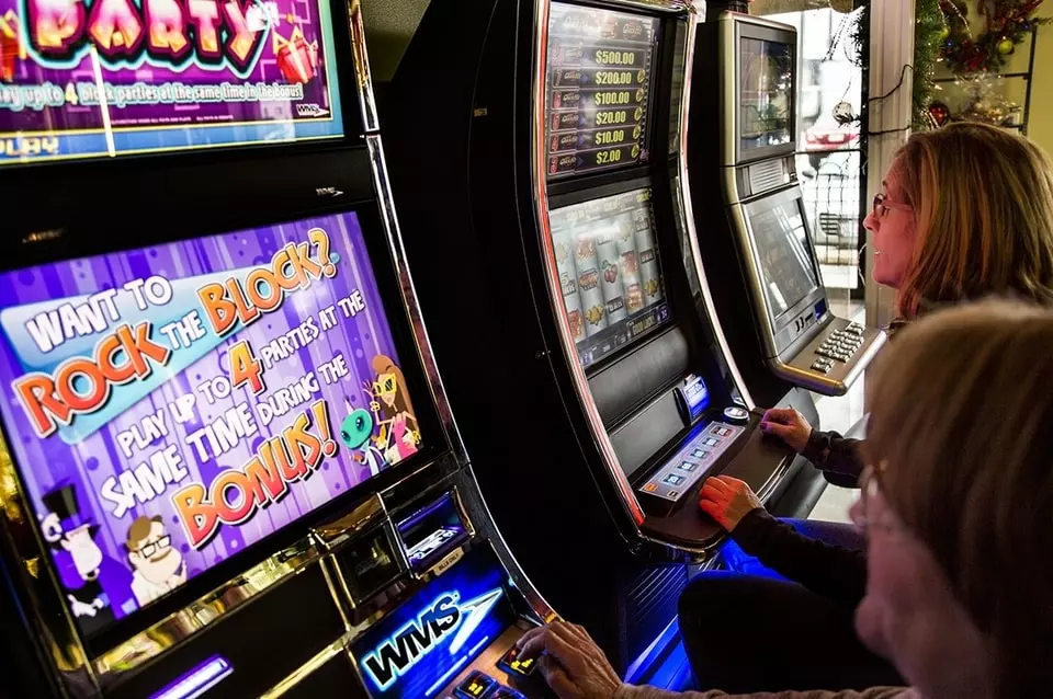 50 Illegal Gambling Machines Seized from Arcade Hall in Flint, Michigan