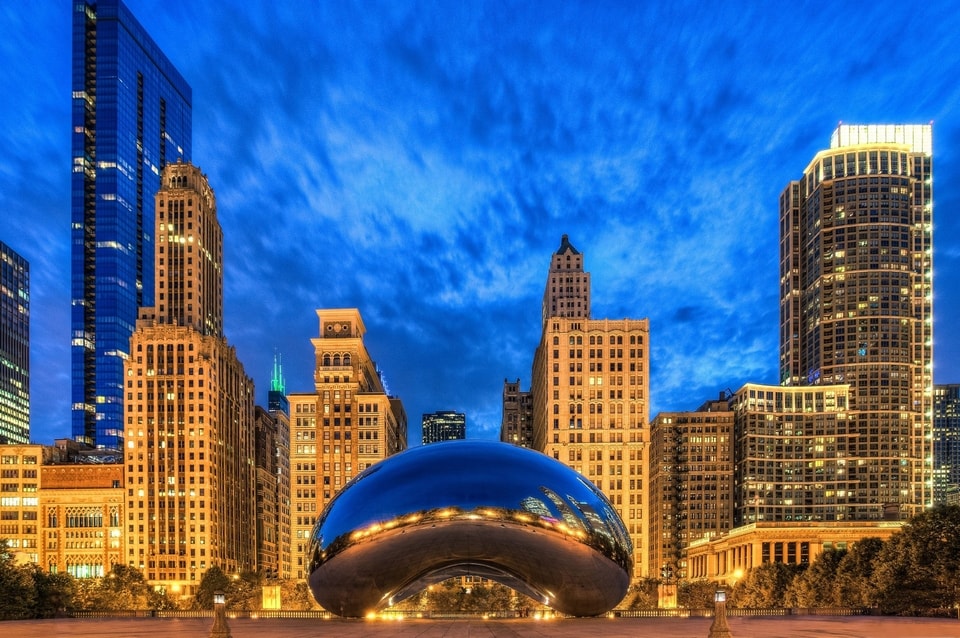 Il governatore di Ilinois mette la firma alla misura sul casinò di Chicago per trasformarla in legge Il governatore di Ilinois mette la firma alla misura sul casinò di Chicago per trasformarla in legge
