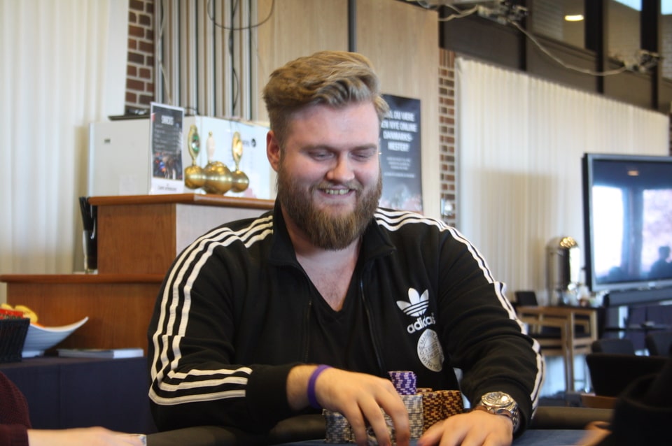 Denmark’s Henrik Hecklen Conquers EPT Prague €10,300 High Roller Event Scooping €503,700 in Cash Denmark’s Henrik Hecklen Conquers EPT Prague €10,300 High Roller Event Scooping €503,700 in Cash