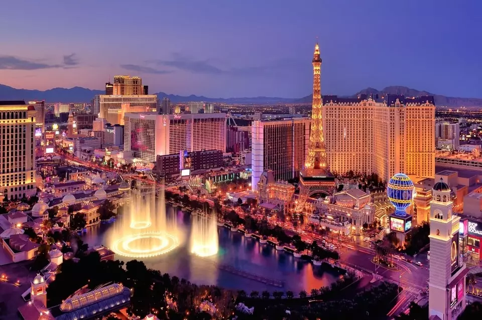 Las Vegas Casino Forced to Bring More Clarity on Controversial “No Color Policy” Sign Installed on Its Premises