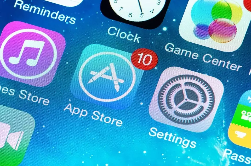 Apple Temporarily Stops Showing Gambling Ads on App Store