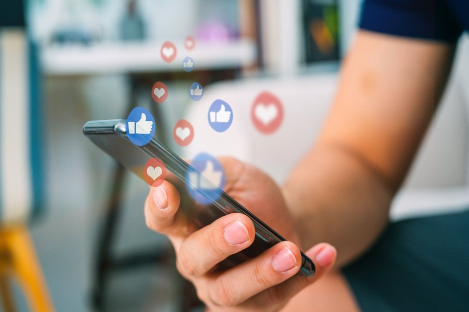 EESC Suggests Some EU Legislative Changes to Regulate Gambling and Cryptocurrency Advertising Through Influencers EESC Suggests Some EU Legislative Changes to Regulate Gambling and Cryptocurrency Advertising Through Influencers