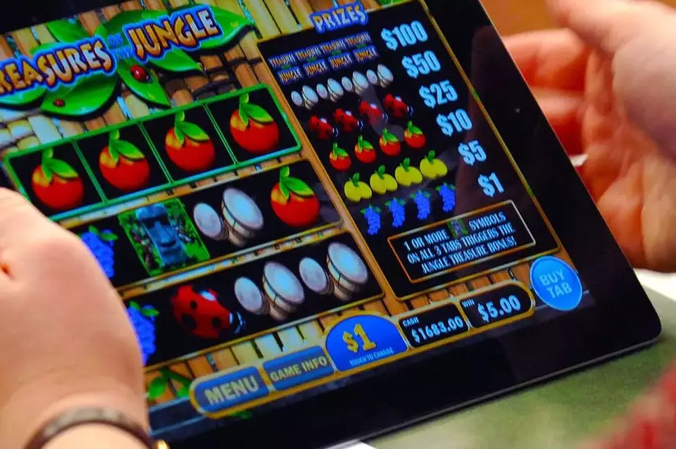Minnesota Legislature Prohibits Faster-Play Feature in Electronic Pull-Tab Games Minnesota Legislature Prohibits Faster-Play Feature in Electronic Pull-Tab Games